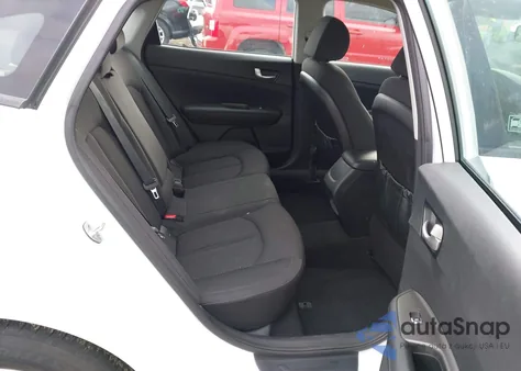 2016 Kia Optima Lx z USA, uszkodzony, nr VIN 5XXGT4L37GG035324